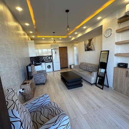 Apartment In The Center Tbilisi Exterior photo
